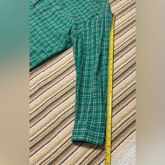 Duluth Trading Co Green Plaid Men's Vented Nylon Blend Outdoors Shirt - Medium - Picture 10 of 11